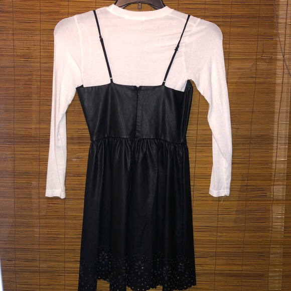 Faux leather dress - Picture 2 of 5